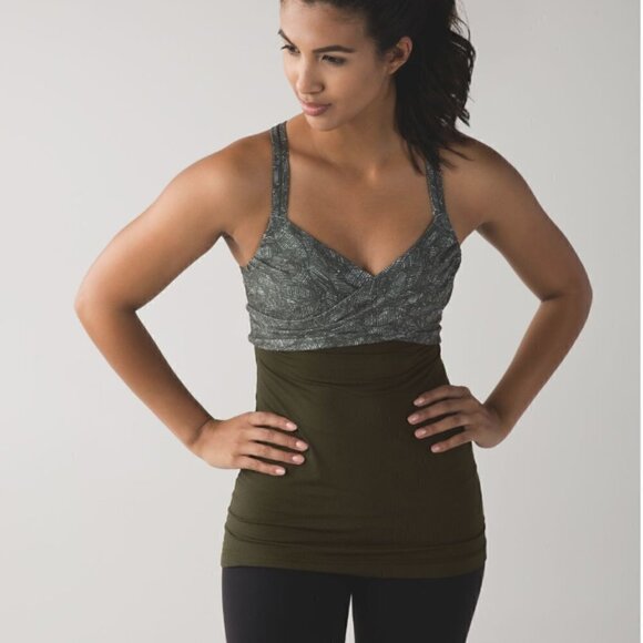 Lululemon | Wrap It Up Tank Top Built in Bra Crossover Jazzy Gator Green Size 8 - Picture 2 of 10